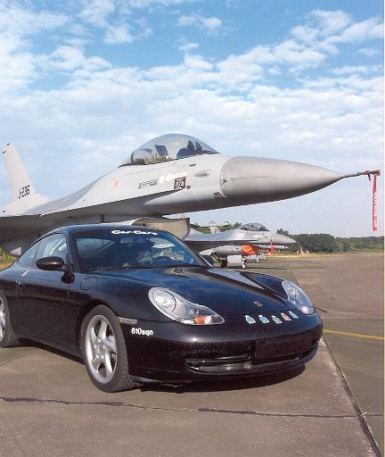 2002-07 F16 en Porsche.jpg